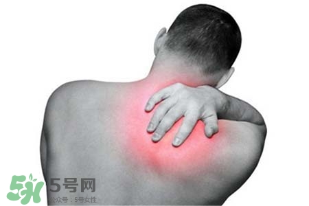 脖子疼和枕頭有關(guān)系嗎？脖子痛是因?yàn)檎眍^的高度嗎？