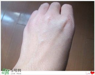 美康粉黛六勝肽回春膏怎么樣？美康粉黛六勝肽回春膏有激素嗎？