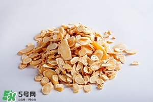 黃芪泡水喝的功效與副作用？黃芪有什么作用？