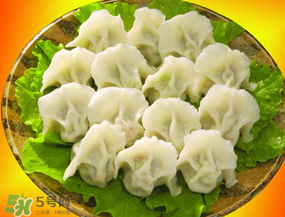薺菜包餃子好吃嗎？薺菜包餃子根可以吃嗎？