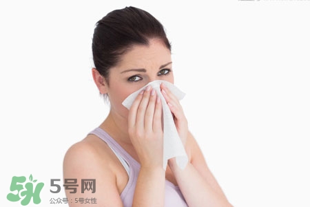 打噴嚏可以排寒氣嗎？打噴嚏真的可以驅(qū)寒嗎？