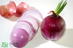 洋蔥中間黃了可以吃嗎？洋蔥里面發(fā)黃能吃嗎？