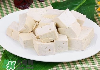 吃豆腐會(huì)得結(jié)石嗎？吃豆腐為什么會(huì)得結(jié)石？