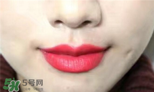 蘭蔻菁純唇膏186多少錢？蘭蔻絲絨唇膏186專柜價格
