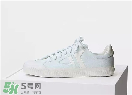 celine運(yùn)動鞋多少錢?celine運(yùn)動鞋價(jià)格