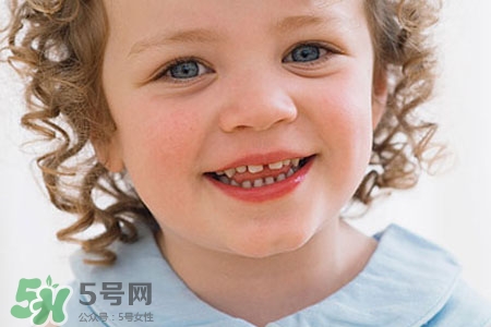 水痘會發(fā)燒嗎？小孩出水痘發(fā)燒怎么辦？