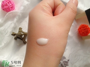 嬌蘭帝皇蜂姿眼霜怎么用？嬌蘭帝皇蜂姿眼霜使用方法