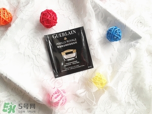 嬌蘭帝皇蜂姿眼霜怎么用？嬌蘭帝皇蜂姿眼霜使用方法