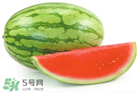 口腔潰瘍可以吃西瓜嗎？口腔潰瘍吃西瓜好嗎？