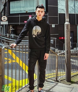 男士衛(wèi)衣配什么褲子？男士衛(wèi)衣搭配什么褲子好看？