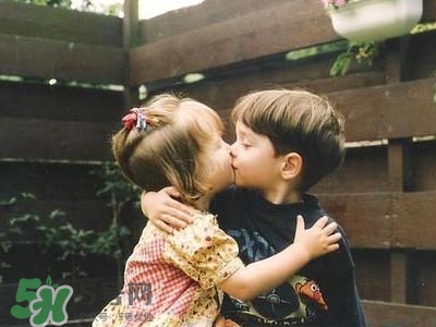 性教育從什么時候開始？孩子性教育怎么教