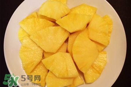 菠蘿可以煮著吃嗎？菠蘿煮著吃好嗎？