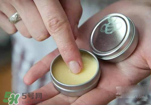 清涼油能消腫嗎？清涼油怎么消腫？