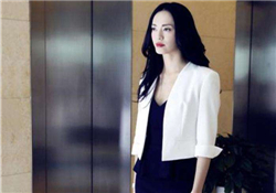 白色西服怎么搭配？白色西服搭配什么內(nèi)搭？