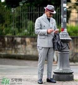 格子西裝怎么搭配？格子西服怎么搭配好看？