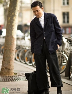 條紋西裝怎么搭配？條紋西服怎么搭配好看？