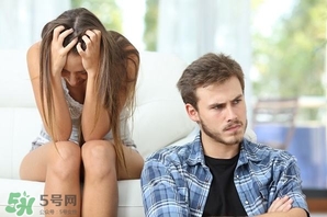 老公出軌怎么辦？老公出軌該不該離婚？