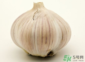 薺菜和大蒜能一起吃嗎？薺菜和蒜頭能一起吃嗎？