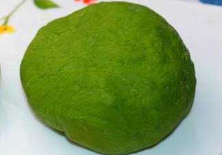 菠菜汁和面怎么取汁？菠菜汁和面的做法