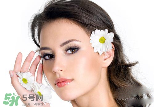 甜杏仁油適合什么皮膚？甜杏仁油適合膚質(zhì)