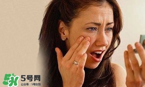 臉色發(fā)黃是什么原因？臉色發(fā)黃吃什么調(diào)理更好？