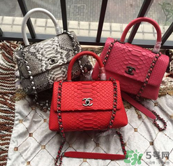 香奈兒蟒蛇皮包包怎么保養(yǎng)？chanel蟒蛇皮包包怎么清洗？
