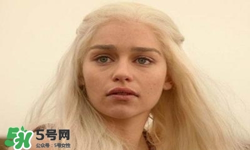 臉色發(fā)黃是什么原因？臉色發(fā)黃吃什么調(diào)理更好？