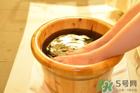 艾草可以天天泡腳嗎？艾葉泡腳多久一次最好？
