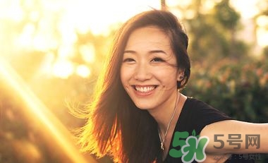 女人熬夜怎么保養(yǎng)皮膚？女人熬夜吃什么補(bǔ)品好？