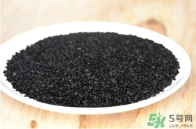 薺菜和芝麻能一起吃嗎？薺菜可以摻芝麻葉吃嗎？