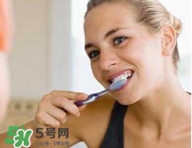 刷牙老是出血是怎么回事？刷牙老是出血怎么辦