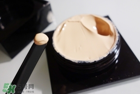 serge lutens鹵蛋粉底霜多少錢？蘆丹氏粉底霜專柜價格