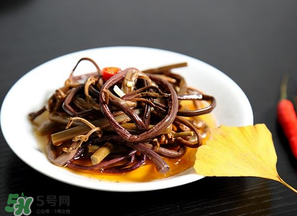 干蕨菜致癌嗎？干蕨菜致癌是真的嗎？