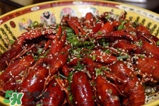 吃小龍蝦喝什么飲料？小龍蝦配什么飲料最好？