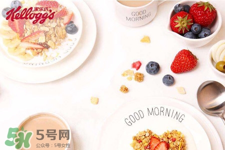 谷蘭諾拉水果谷物麥片怎么吃？谷蘭諾拉水果麥片有幾種吃法？