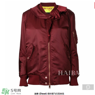 白百合紅色外套是什么牌子？白百合紅色外套是哪個品牌？