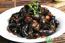泡黑木耳用什么水泡？泡木耳用熱水還是涼水？