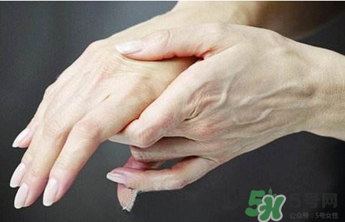 手腳發(fā)麻是缺鈣嗎？手腳發(fā)麻是不是缺鈣