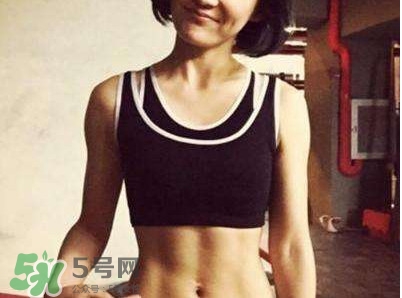 女生馬甲線(xiàn)怎么練？馬甲線(xiàn)多久能練出來(lái)