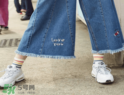 牛仔闊腿褲搭配什么鞋子？闊腿牛仔褲搭配什么鞋子好看？