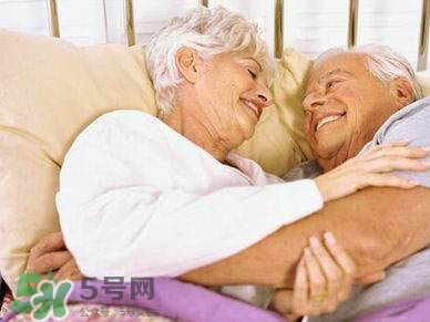老年人還能性生活嗎？老年人的性生活需要注意什么？