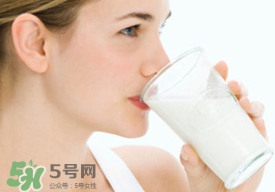 吃菠蘿舌頭麻怎么回事？吃菠蘿舌頭麻是過(guò)敏嗎