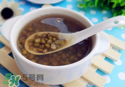 吃菠蘿舌頭麻怎么回事？吃菠蘿舌頭麻是過(guò)敏嗎