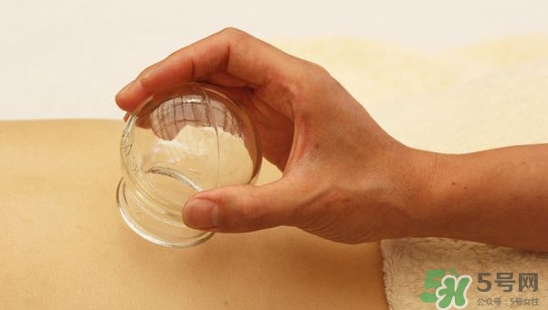 拔罐拔出水泡來(lái)怎么回事？拔罐出水泡是什么原因