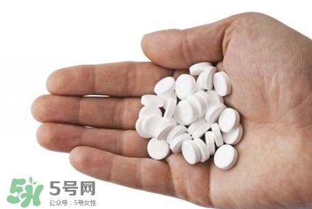 鈣片過期了還能吃嗎？鈣片過了保質期能吃嗎