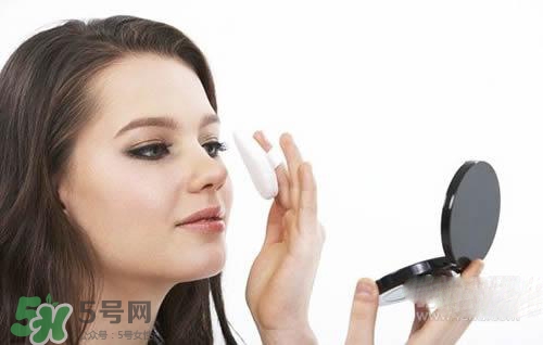 粉餅是什么時候用的？粉餅使用順序