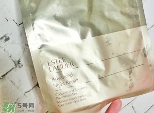 雅詩蘭黛小棕瓶雙層面膜怎么用？