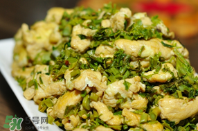 香椿炒雞蛋用焯水嗎？香椿炒雞蛋怎么焯水？