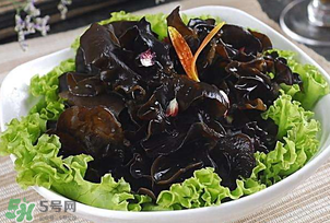木耳和香椿能一起吃嗎？香椿能和木耳一起吃嗎？