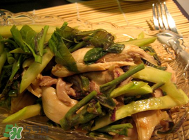 香椿和鴨肉能一起吃嗎？香椿和鴨肉可以同時吃嗎？